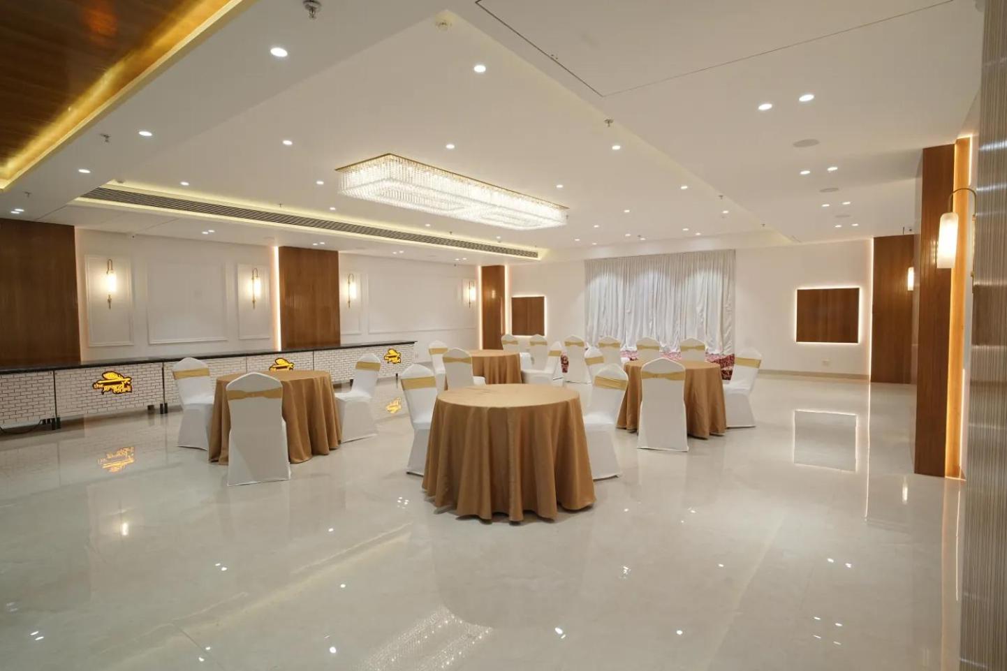 Hotel The Grand Murli Σουράτ Εξωτερικό φωτογραφία