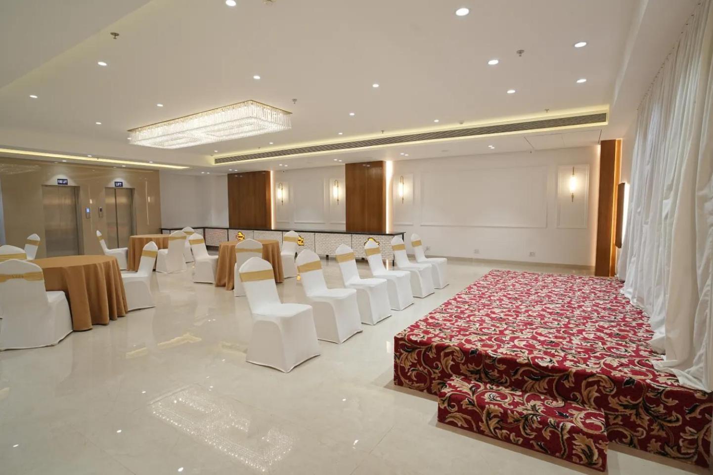 Hotel The Grand Murli Σουράτ Εξωτερικό φωτογραφία