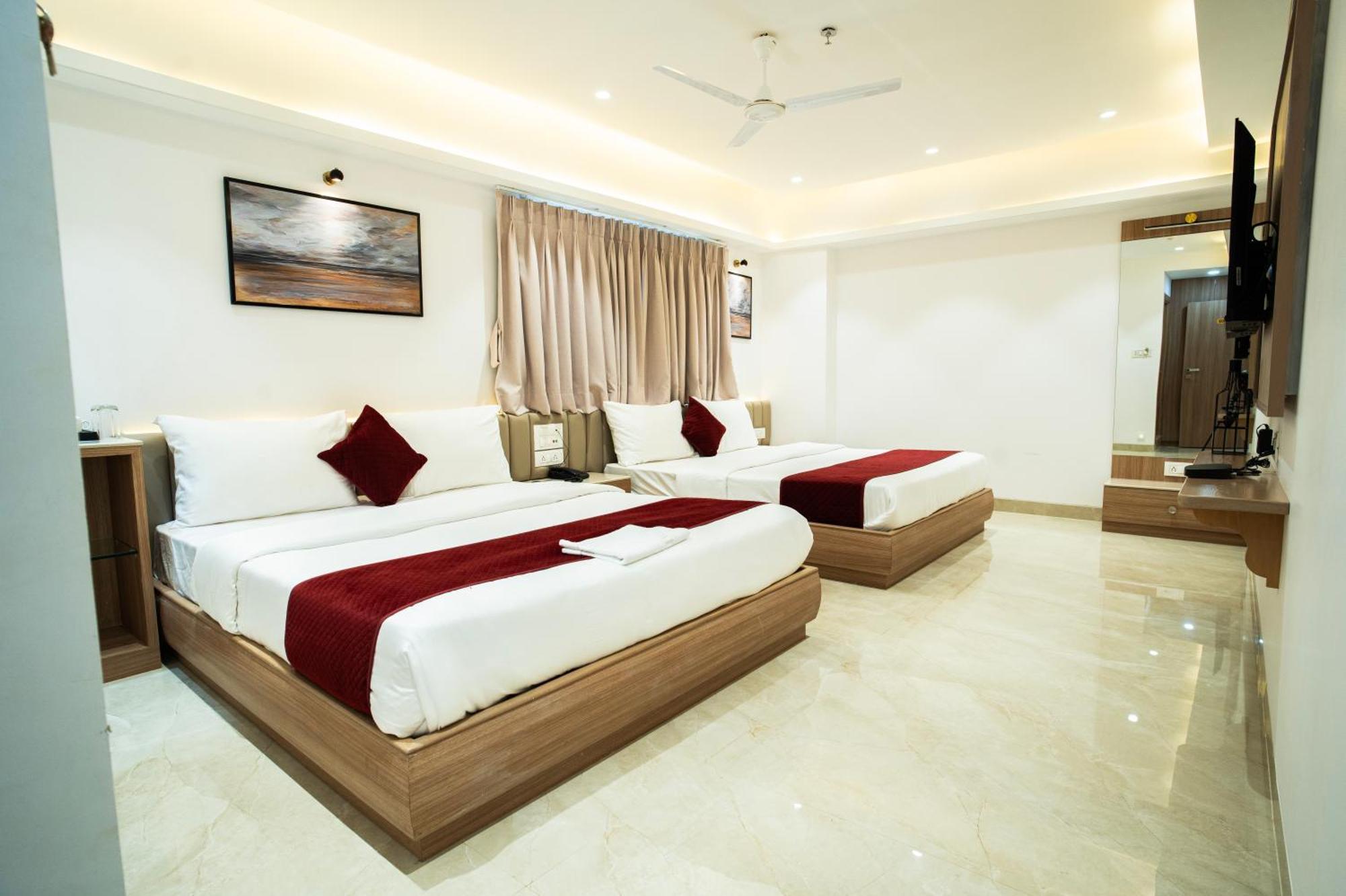 Hotel The Grand Murli Σουράτ Εξωτερικό φωτογραφία